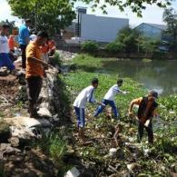 cleanup cibinong lake
