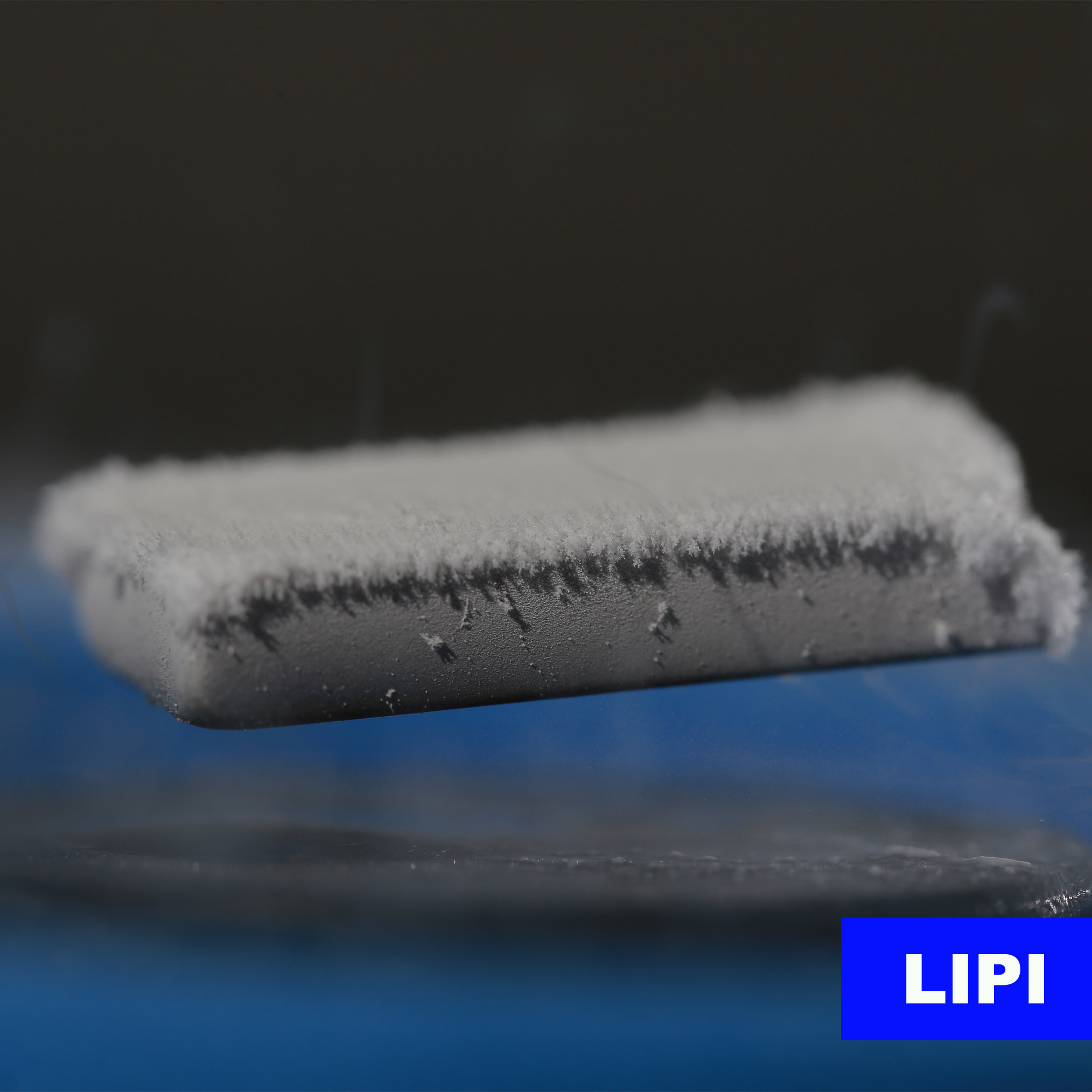 Pengukuran Magnet satu arah (0 - 8 Tesla) on Superconductivity properties