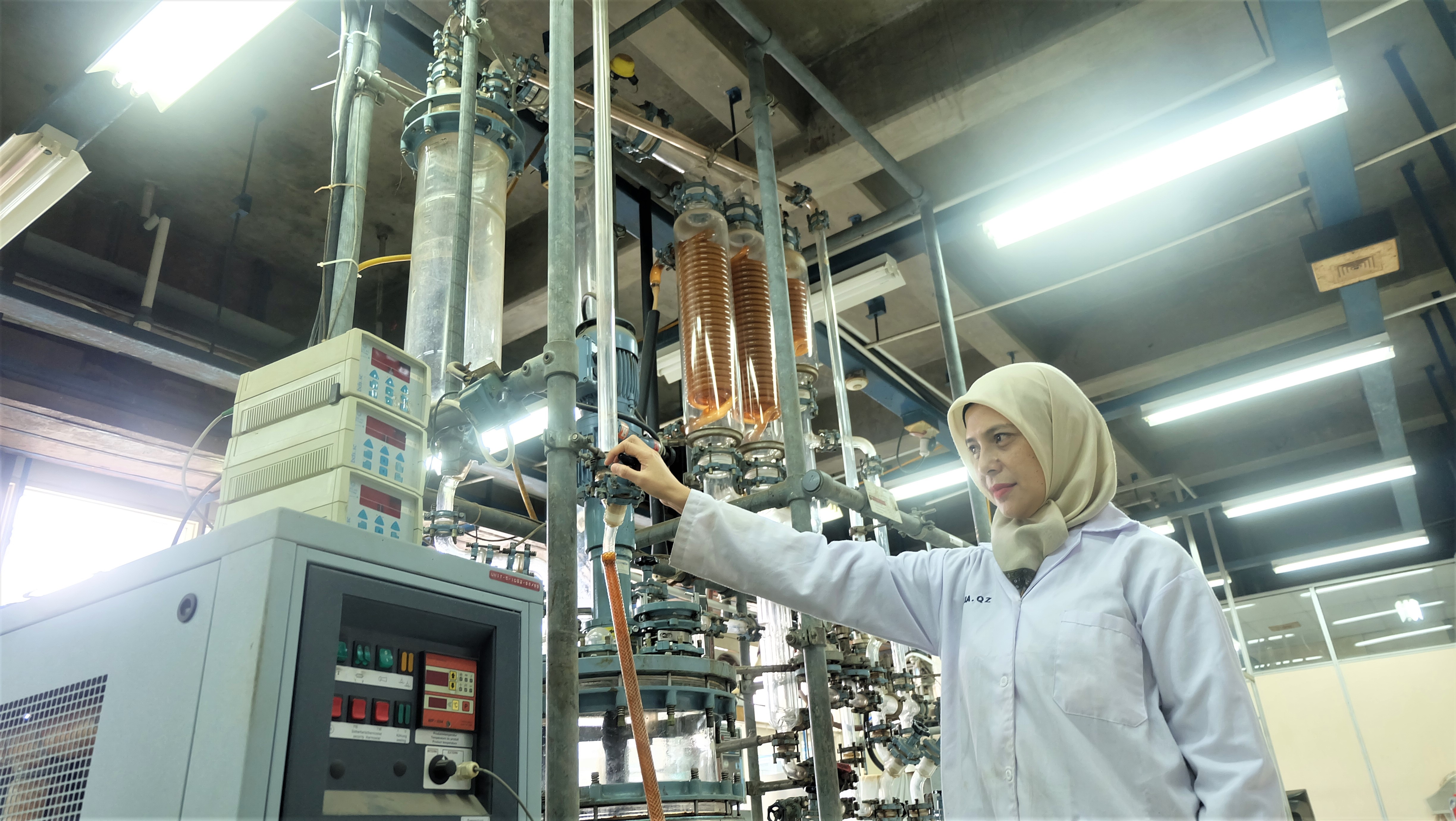 PRAKTEK KERJA LAPANGAN (PKL) MAHASISWA S1 DI P2 KIMIA - LIPI