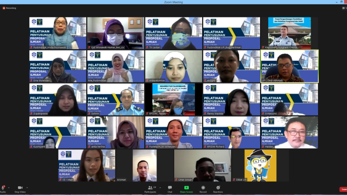 Pelatihan Penyusunan Proposal Ilmiah