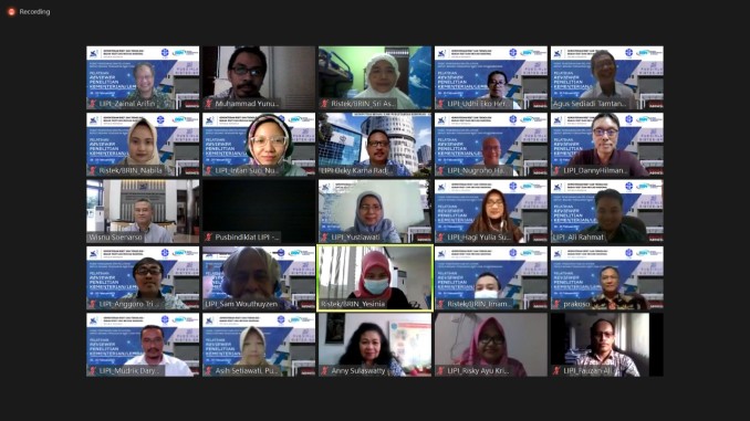 b6ee44d9-c696-4cd8-9d41-33f05b6115fc